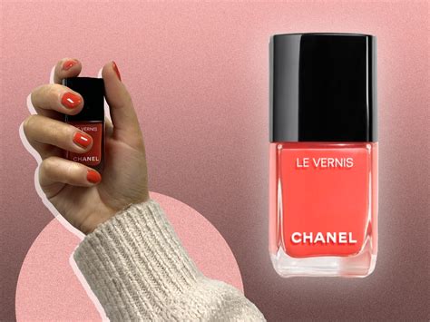 Chanel Le Vernis Summer Nails 2022 